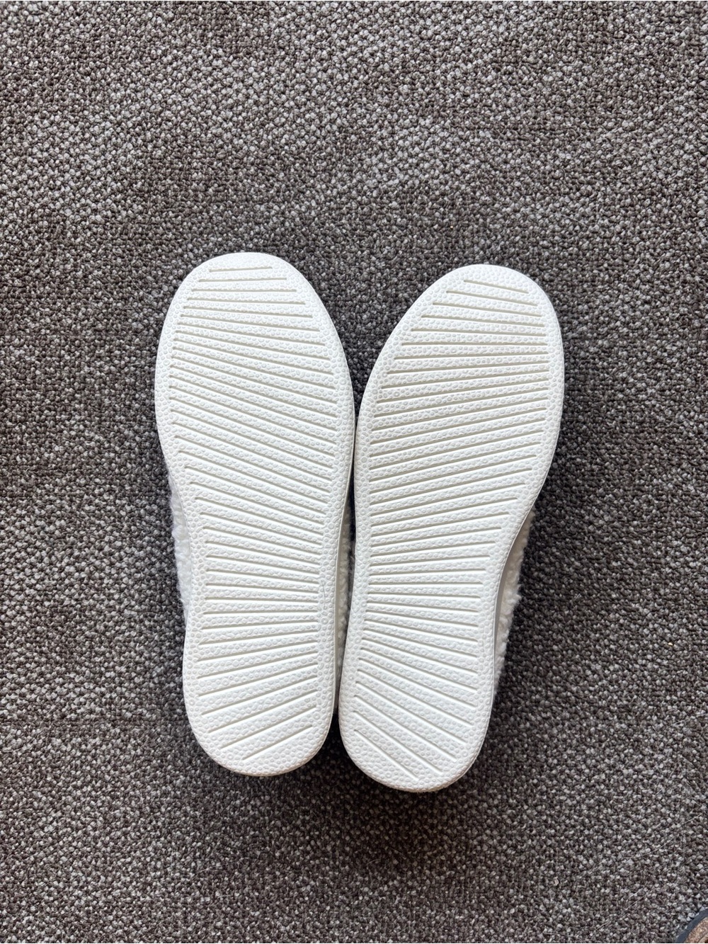 allbirds Women’s Cream Sherpa Wool Slip-On Shoes - Picture 5 of 7